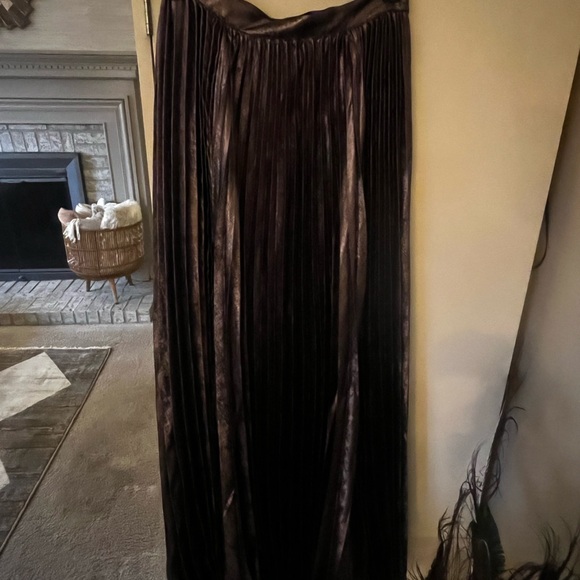 NWT Banana Republic Malia metallic maxi skirt Size 0. GORGEOUS, very special - Picture 2 of 10